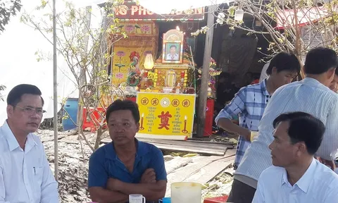 Bé trai 14 tuổi bị cây bạch đàn đè tử vong