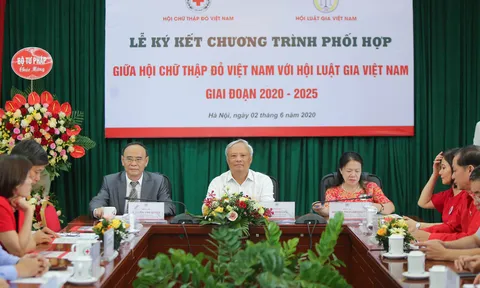 Hội Luật gia Việt Nam và hội Chữ thập đỏ Việt Nam ký kết hợp tác