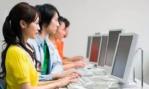 Nghỉ việc, viên chức được hưởng những trợ cấp nào?