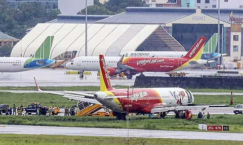 Máy bay Vietjet lao lệch đường băng, sân bay Tân Sơn Nhất tạm dừng hoạt động