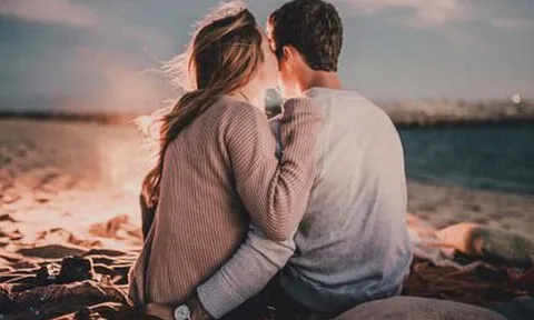 Đừng bao giờ kiểm soát tình yêu thái quá