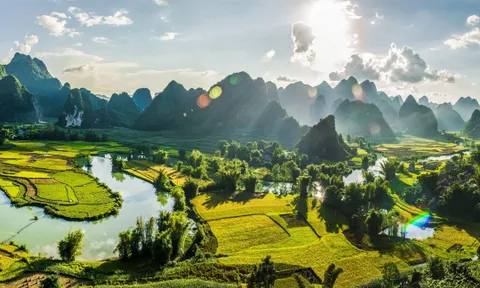 Non nước Cao Bằng lọt top 50 điểm đến đẹp nhất thế giới