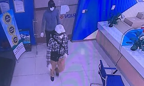 Công bố hình ảnh hai nghi phạm nổ súng, cướp ngân hàng BIDV ở Hà Nội
