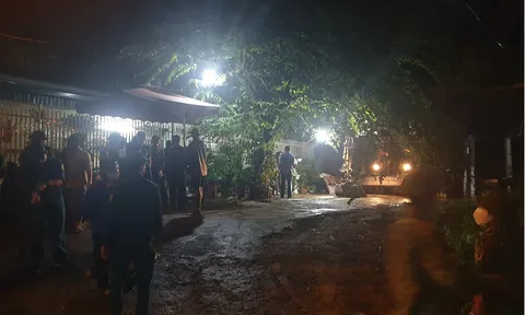 Quảng Ninh: Mưa to làm sạt lở kè đá, một người bị đè tử vong