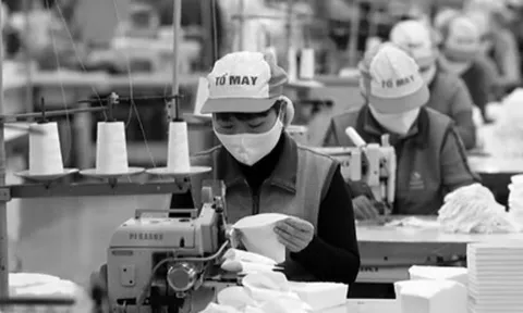 Chưa điều chỉnh lương tối thiểu vùng năm 2021 vì dịch Covid-19: Cần sẻ chia trong bối cảnh hiện tại