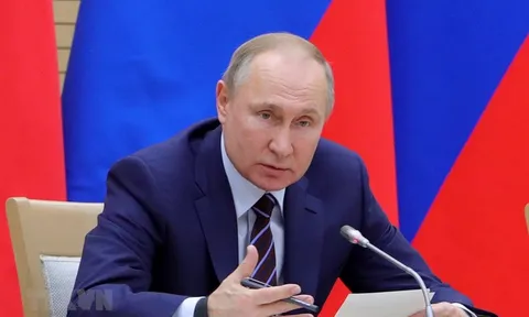 Tổng thống Putin tuyên bố Nga chính thức đăng ký vắc xin ngừa Covid-19 đầu tiên