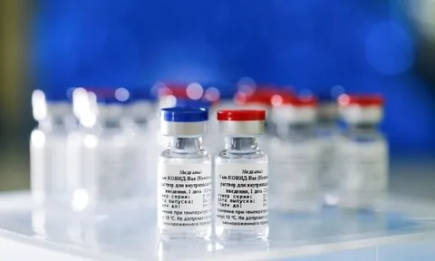 Nga bắt đầu sản xuất vaccine chống Covid-19