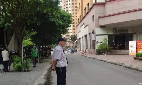Hà Nội: Bé gái 6 tuổi rơi từ tầng 12 chung cư xuống đất tử vong