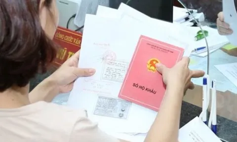 Chuyển hộ khẩu có phải làm lại giấy đăng ký xe không?