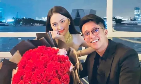 Matt Liu để ảnh Hương Giang trên bàn làm việc