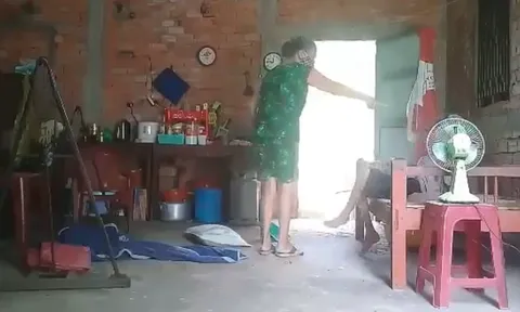 Long An: Công an vào cuộc vụ cụ bà bị con gái đánh đập, đổ phân lên đầu
