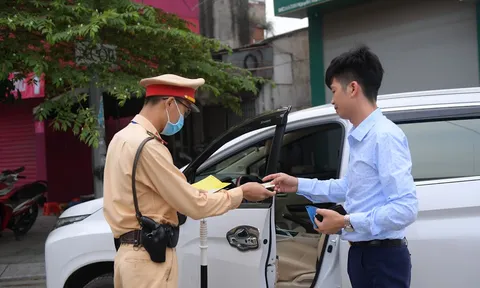 Trừ điểm GPLX vì vi phạm giao thông: Đừng vì ngại tiêu cực mà không thực hiện