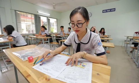 Bộ GD-ĐT lên tiếng về thông tin để địa phương tự ra đề thi tốt nghiệp THPT 2021