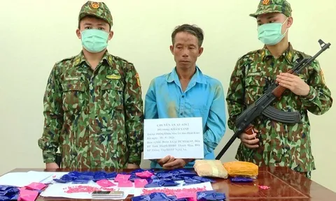 Bắt quả tang đối tượng vận chuyển 12.000 viên ma túy
