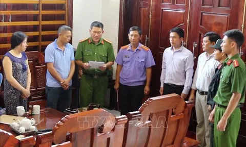 Triệt phá đường dây đánh bạc nghìn tỉ bằng cá độ bóng đá và lô đề ở Quảng Bình
