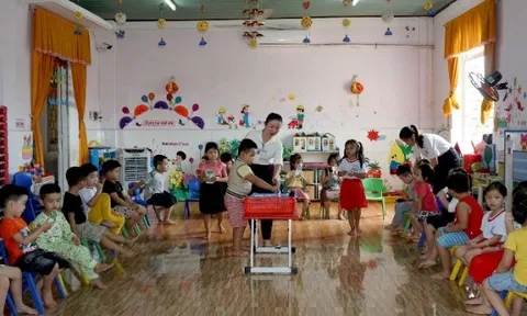 Sữa học đường giúp phụ huynh nhẹ gánh hơn với lợi ích kép