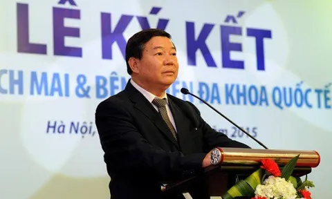 Bắt giam nguyên Giám đốc bệnh viện Bạch Mai