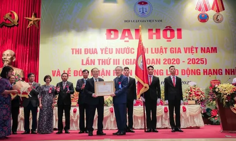 Đại hội Thi đua yêu nước hội Luật gia Việt Nam lần 3: Đón nhận Huân chương Lao động của Chủ tịch nước