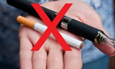Cha mẹ bị phạt nặng nếu nhờ con dưới 18 tuổi mua thuốc lá
