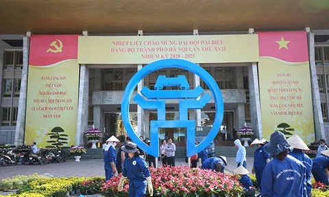 Hà Nội rực rỡ cờ hoa kỷ niệm 1010 năm Thăng Long - Hà Nội