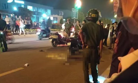 Mâu thuẫn tình cảm, người phụ nữ bị chồng cũ chặn đường đâm tử vong