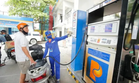 Từ 15h chiều nay 27/10: Giá xăng bắt đầu giảm