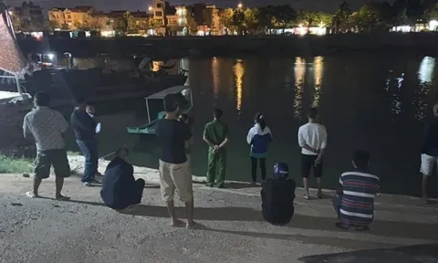 Mâu thuẫn với bố mẹ vì chuyện yêu đương, nữ sinh lớp 12 nhảy sông tự tử