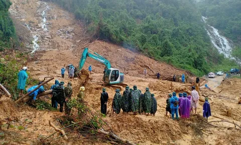 Tìm thấy thi thể 2 người đi rừng bị vùi dưới đất đá sau 14 ngày mất tích