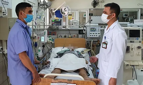Người đàn ông hôn mê sâu, nguy kịch do ngộ độc rượu