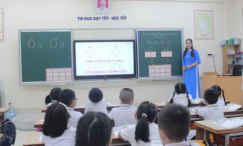 Cứ phải để dư luận lên tiếng, bộ GD&ĐT mới 'tỉnh ngộ'