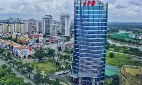 Khởi tố nguyên Phó Chánh văn phòng Thành ủy TP.HCM và 12 bị can