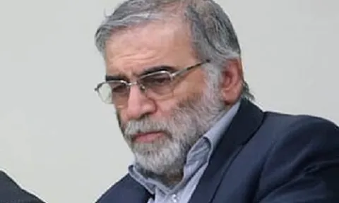 Nhà khoa học hạt nhân hàng đầu của Iran bị ám sát