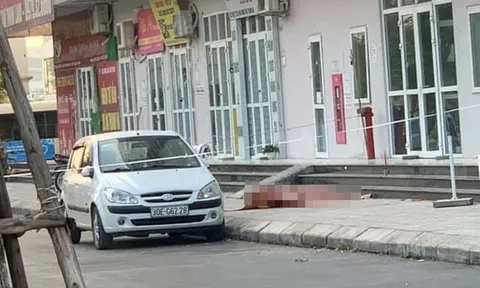 Hà Nội: Phát hiện thi thể người phụ nữ nghi rơi từ tầng 16 xuống đất tử vong