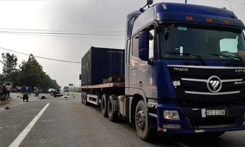 Hai vụ tai nạn liên tiếp xảy ra tại ngã tư không đèn tín hiệu
