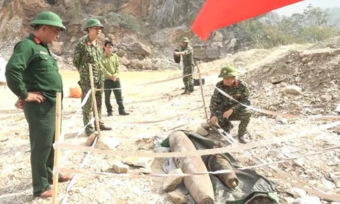 Phát hiện quả bom nặng 250kg khi tôn tạo đình làng ở Thanh Hoá