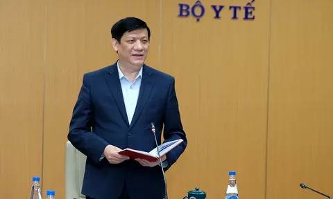 Bộ trưởng Nguyễn Thanh Long: Ngành y tế đang theo dõi chặt chẽ vấn đề biến chủng virus SARS-CoV-2