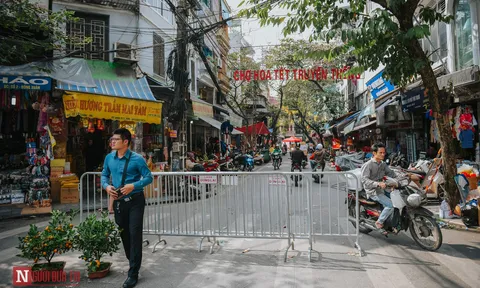 Cận cảnh các tuyến phố cấm đường phục vụ chợ hoa xuân
