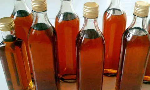 Phát hiện 3 công ty dùng hóa chất tẩy rửa bồn vệ sinh làm nước mắm