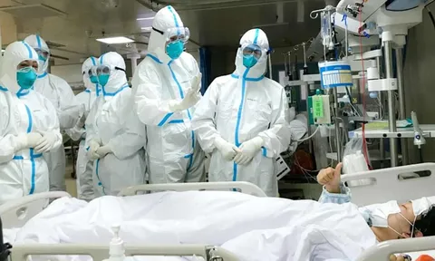 Số người nhiễm virus corona đã vượt 10.000, 258 ca tử vong