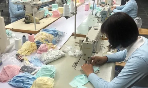 Doanh nghiệp khẩu trang khẳng định không lấy lãi, không tăng giá để chống dịch corona