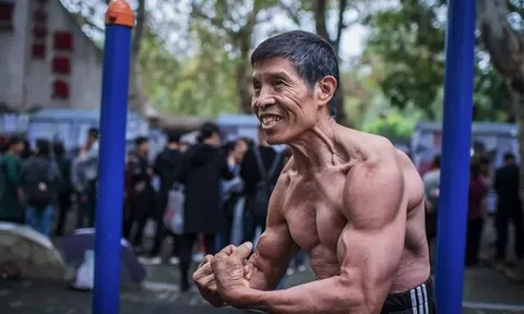 Nhà vô địch thể hình Trung Quốc qua đời vì nhiễm virus Corona