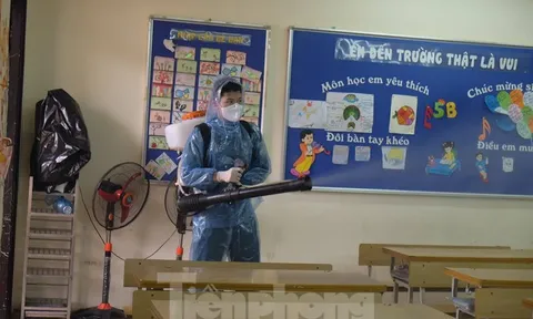 Hà Nội phun khử khuẩn lần 3, sẵn sàng đón học sinh trở lại