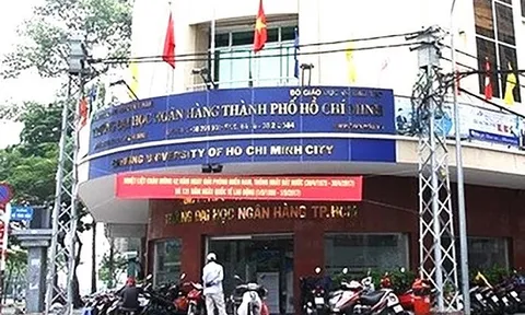 TP.HCM: 3 trường đại học cho sinh viên nghỉ đến hết 8/3