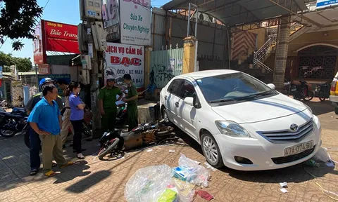 Nữ tài xế để ôtô trôi tự do đè chết người có phải chịu trách nhiệm hình sự?