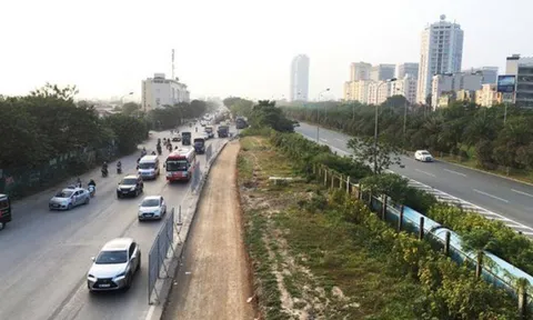 Từ hôm nay 2/3, đường gom Đại lộ Thăng Long thành đường 1 chiều
