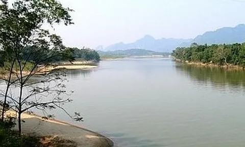 Thanh Hóa: Lật thuyền đánh cá, hai vợ chồng mất tích trên sông