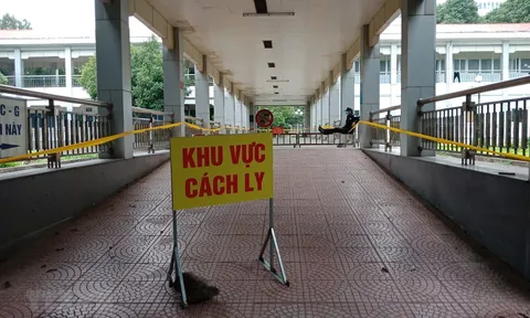 Thêm 9 ca dương tính với Covid-19 cùng chuyến bay với bệnh nhân thứ 17