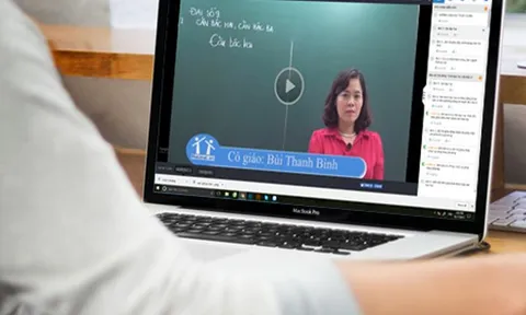 Hà Nội yêu cầu các trường học không được thu bất kỳ khoản phí học online nào