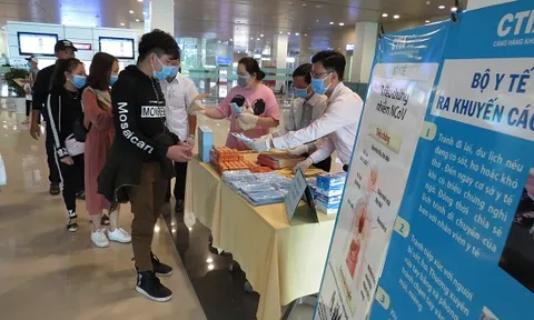 Dừng vận chuyển người Việt Nam từ nước ngoài về sân bay Nội Bài