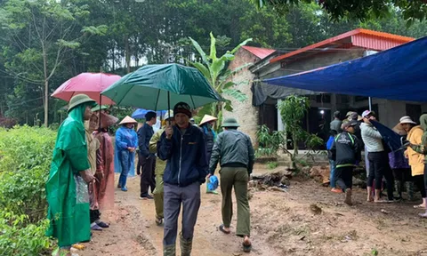 Phát hiện 3 bố con tử vong trên giường ở Phú Thọ